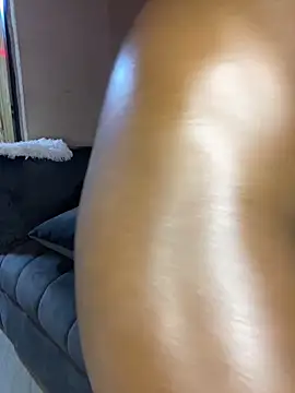 21shazzy online show from March 17, 9:51 pm