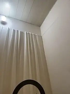 AZ37866 online show from April 3, 3:37 am