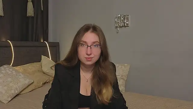 Snapshot of DaliaRadtke chatting on September 22, 6:21 pm DaliaRadtke online show from September 22, 6:21 pm