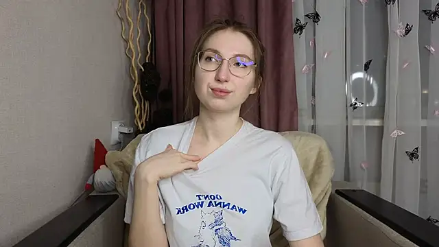 DaliaRadtke online show from March 19, 7:18 pm