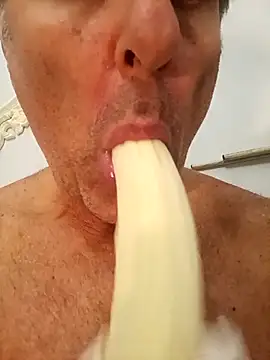 sayeaprayer65 online show from October 14, 8:20 pm