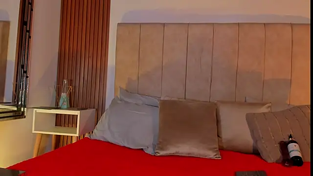 Lauraa saenz11 online show from October 11, 11:31 am