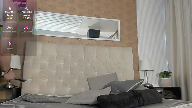 liam twiink online show from November 19, 7:14 pm