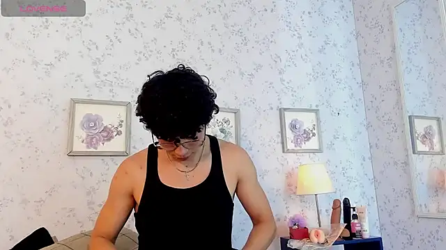 liam twiink online show from March 27, 7:24 pm