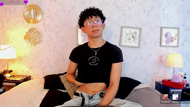 liam twiink online show from March 28, 8:08 pm