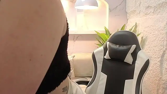 scarlett smith tp online show from November 20, 12:49 pm