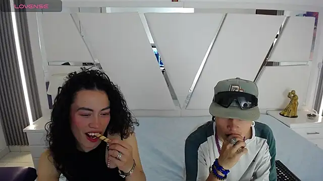 oblivionlove online show from March 30, 10:11 pm