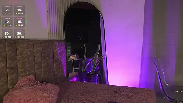 Missdionne curly online show from April 16, 12:06 pm