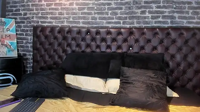 Snapshot of Meli28_ chatting on September 25, 2:10 pm Meli28  online show from September 25, 2:10 pm