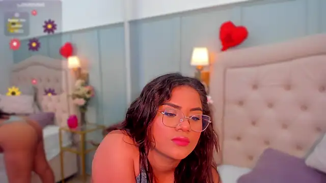 Snapshot of scarlett_rouss_ chatting on September 21, 3:46 pm scarlett rouss online show from September 21, 3:46 pm