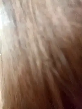 Snapshot of zuzuuLy chatting on October 21, 3:24 pm zuzuuLy online show from October 21, 3:24 pm