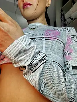 ValeNiitaLuv online show from March 17, 8:17 am