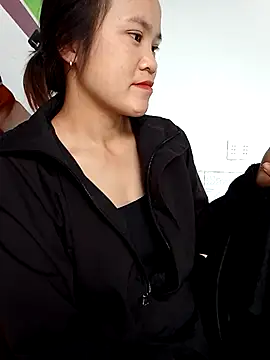 Norah-h online show from October 7, 3:04 am