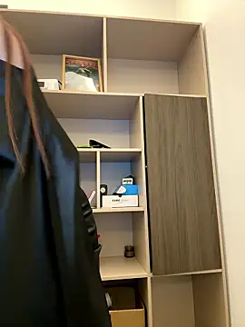 YY-27 online show from January 8, 2:19 pm