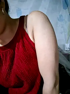 Snapshot of diamond-- chatting on June 26, 12:15 am diamond-- online show from June 26, 12:15 am