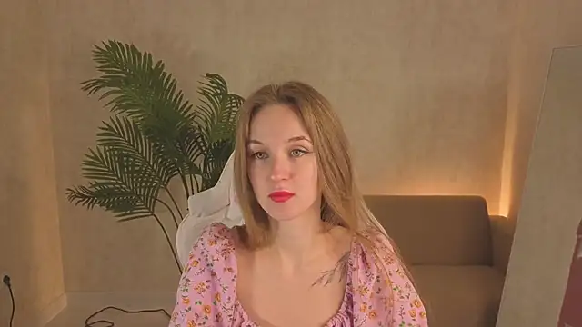 kianawhite online show from October 21, 3:40 am