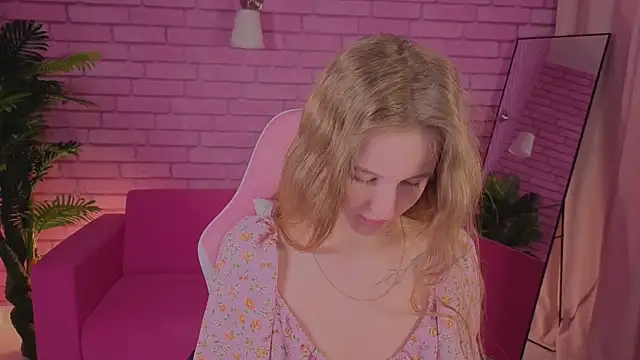 kianawhite online show from January 16, 6:28 am