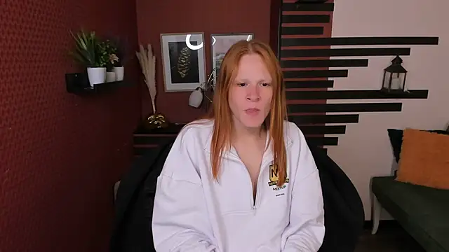 ChloeValentinee online show from October 10, 9:30 am