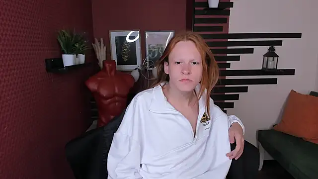 ChloeValentinee online show from October 11, 12:15 pm