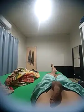 Snapshot of douglasdesouza22 chatting on September 22, 6:21 pm douglasdesouza22 online show from September 22, 6:21 pm