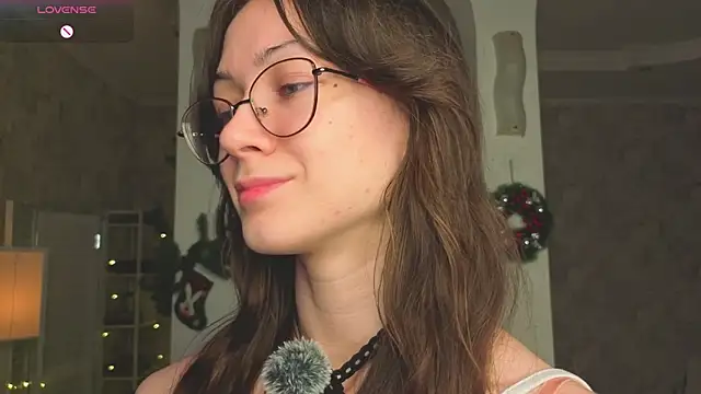 ReneeLippeatt online show from January 9, 7:15 pm