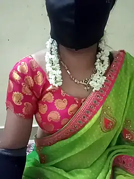 Snapshot of jasminetaml chatting on February 18, 7:32 pm jasminetaml online show from February 18, 7:32 pm