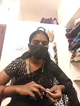 Snapshot of Tamil_Yalini12 chatting on May 2, 3:50 pm Tamil Yalini12 online show from May 2, 3:50 pm