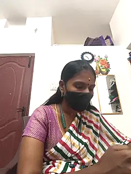 Snapshot of Tamil_Yalini12 chatting on May 9, 4:56 pm Tamil Yalini12 online show from May 9, 4:56 pm