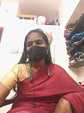 Snapshot of Tamil_Yalini12 chatting on May 17, 4:21 am Tamil Yalini12 online show from May 17, 4:21 am