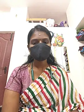 Snapshot of Tamil_Yalini12 chatting on May 26, 3:02 am Tamil Yalini12 online show from May 26, 3:02 am