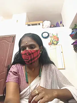 Snapshot of Tamil_Yalini12 chatting on June 2, 11:12 am Tamil Yalini12 online show from June 2, 11:12 am