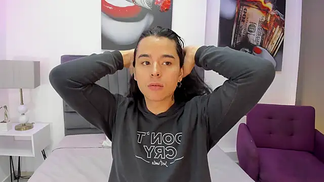 Angel Dustts online show from November 5, 7:47 pm