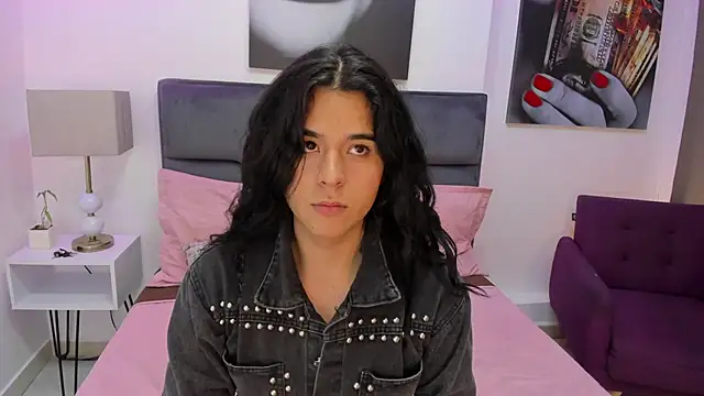 Angel Dustts online show from November 8, 7:12 pm