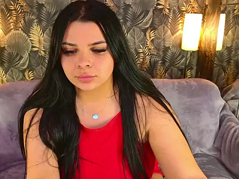 ThiccMady online show from November 29, 8:01 pm