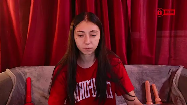 Charming LIA online show from December 1, 9:31 pm