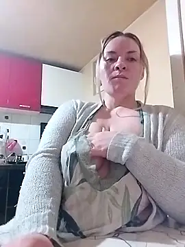 Mommygetnaughty online show from December 21, 4:03 pm