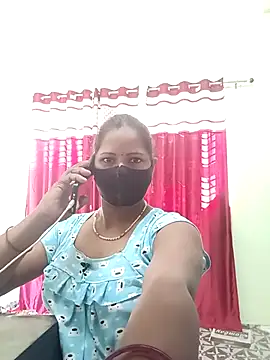 Snapshot of School_medam chatting on October 5, 9:07 am School medam online show from October 5, 9:07 am