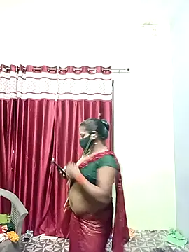 Snapshot of School_medam chatting on October 8, 3:42 pm School medam online show from October 8, 3:42 pm