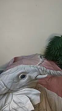 hotestfantasy online show from April 23, 5:48 pm