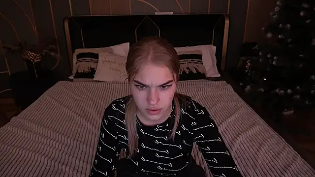 AlinaLiii online show from January 14, 6:41 am