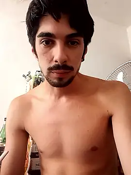 Snapshot of -Axelconda420 chatting on January 18, 12:20 pm -Axelconda420 online show from January 18, 12:20 pm