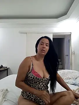 lucineia7 online show from April 4, 6:49 pm