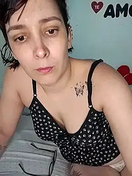 Snapshot of catperigosa chatting on October 8, 6:05 pm catperigosa online show from October 8, 6:05 pm