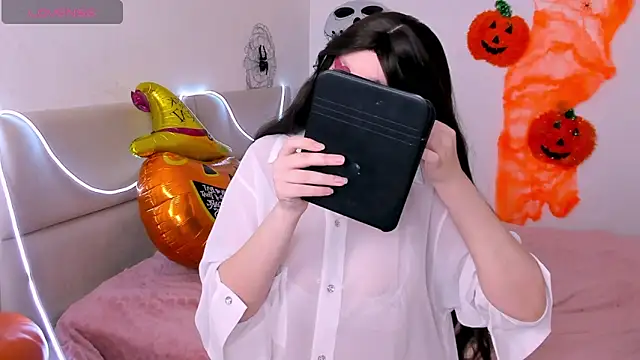 AishaAysitt online show from October 31, 3:18 am