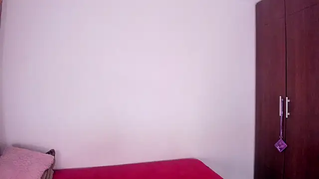 Snapshot of ScarlettRosetti chatting on July 12, 12:12 am ScarlettRosetti online show from July 12, 12:12 am