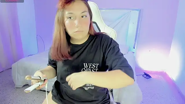 Snapshot of Isabela_saenz chatting on October 8, 3:15 am Isabela saenz online show from October 8, 3:15 am