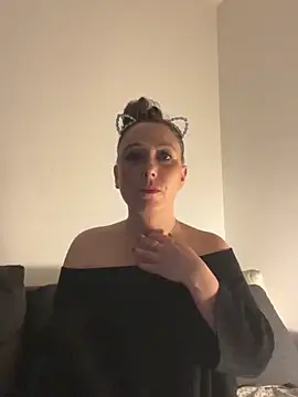 Reine du Vice84 online show from February 11, 8:30 am