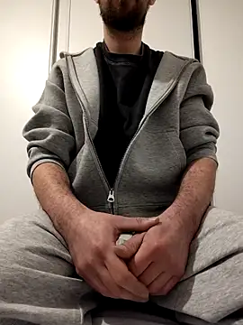 Snapshot of AD_Vu chatting on February 1, 4:27 pm AD Vu online show from February 1, 4:27 pm