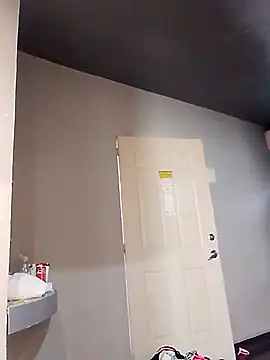 Snapshot of transreyna chatting on February 21, 3:32 pm transreyna online show from February 21, 3:32 pm