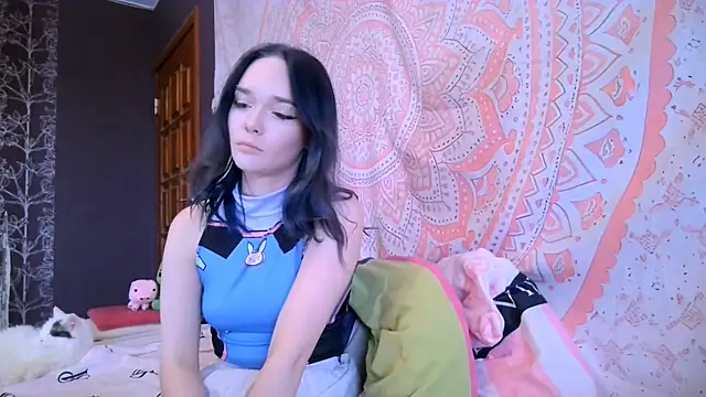 VividSienna online show from April 21, 9:26 am